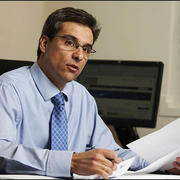 Dr. Juan Ruiz-Alzola